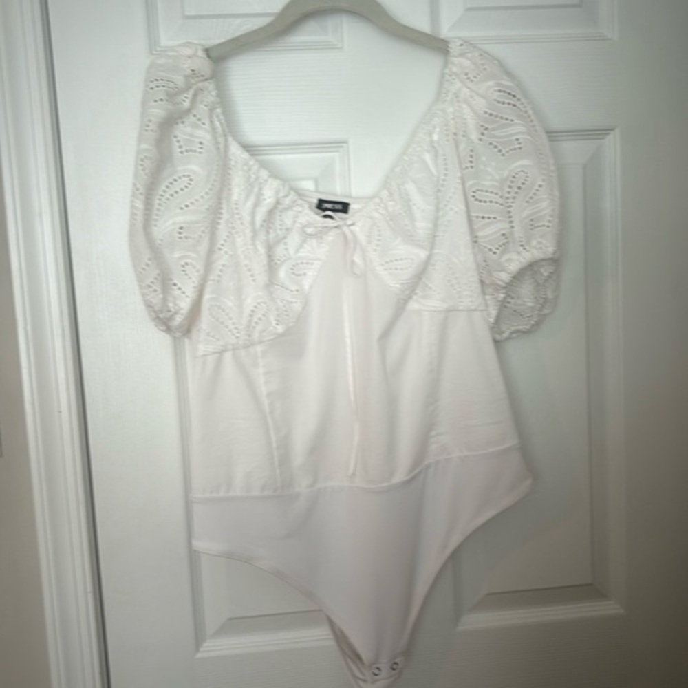 Express cotton puff sleeve body suit